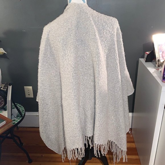 Off-white Cardigan - Picture 2 of 2